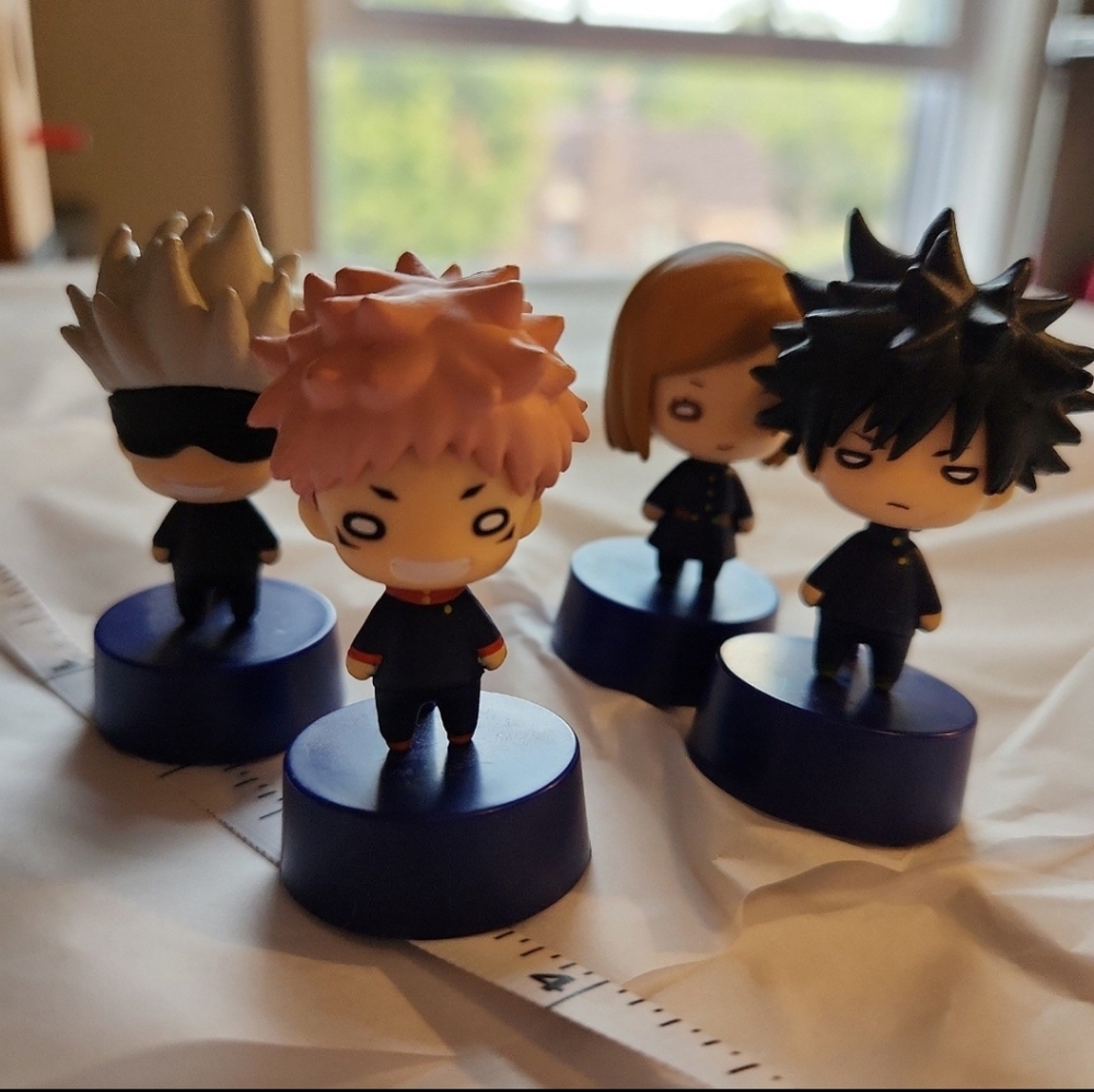 Jujutsu Kaisen Mini Figures